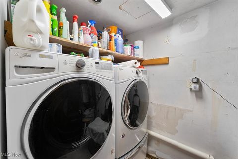 Tiny photo for 365 Lyons Avenue, East Palestine, OH 44413 (MLS # 5166634)