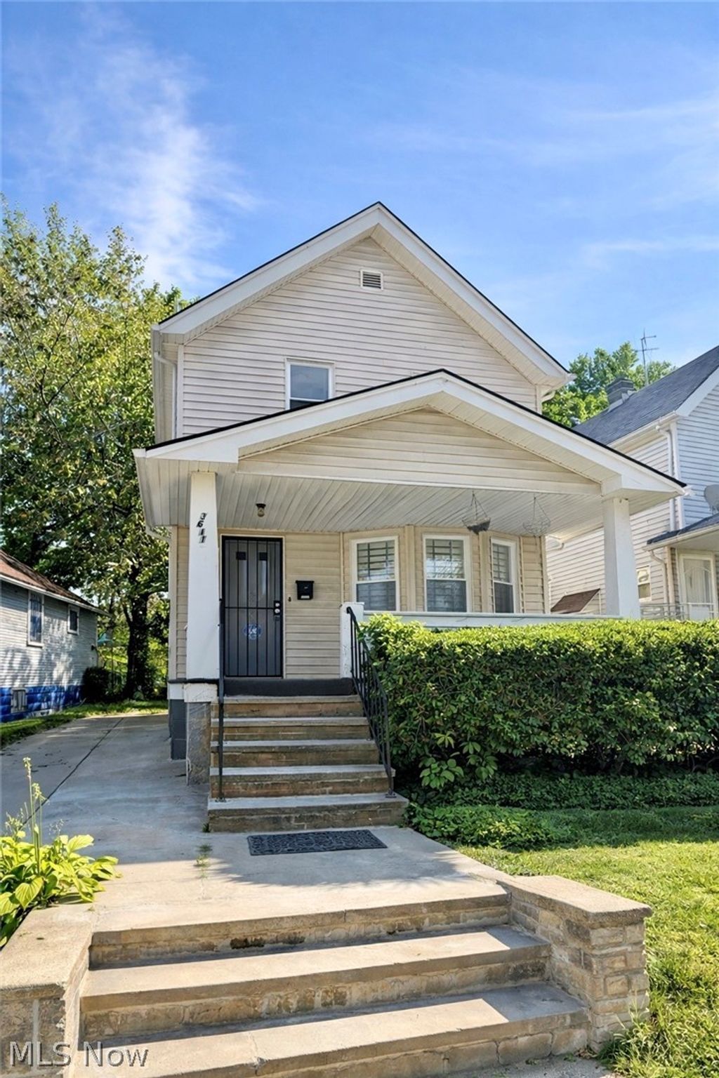 Photo of 3611 E 103rd Street, Cleveland, OH 44105 (MLS # 5190495)