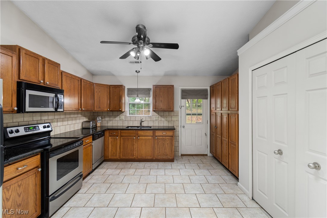 Echo Woods Condo Sec F - Residential