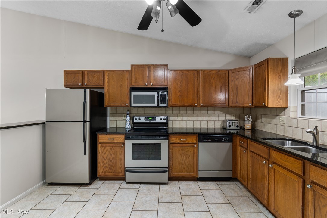 Echo Woods Condo Sec F - Residential