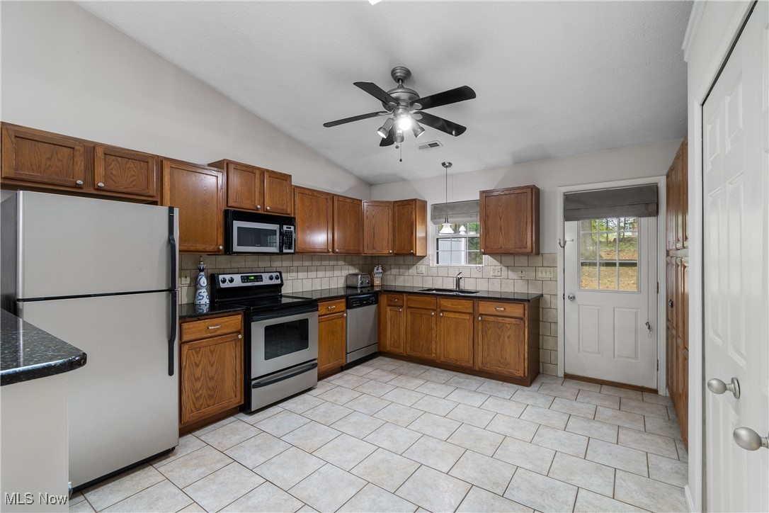 Echo Woods Condo Sec F - Residential