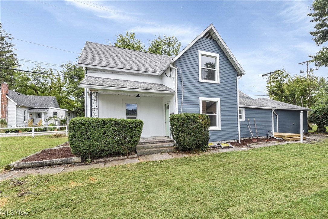 Completely Rebuilt 3-Bedroom, 2-Bath Home in the Heart of Port Clinton!
This stunning 3-bedroom, 2 full-bath home has been rebuilt from the ground up, offering the perfect blend of modern design, fresh finishes, and an unbeatable location. From top to bottom, everything is new giving you the peace of mind and comfort of a brand new home in a well-loved neighborhood. Step inside to a spacious, light-filled layout with all-new flooring, paint, lighting, and fixtures. The heart of the home is the modern kitchen, featuring brand new stainless steel appliances, sleek countertops, and updated cabinetry perfect for cooking, entertaining, or gathering with guests. With two completely new bathrooms showcasing clean, contemporary finishes, and three well-sized bedrooms, this home is ready to accommodate any lifestyle. Every detail has been carefully chosen to provide both style and function, making this a truly turn-key property.
Location Highlights:
Close to Port Clinton Schools and the football stadium
Short distance to Historic Downtown Port Clinton with shops, restaurants, and entertainment
Just feet from the Jet Express, your direct link to Put-in-Bay, Kelleys Island, and endless island fun on Lake Erie
Whether you're looking for a year-round residence or a Lake Erie retreat, this rebuilt home combines the best of modern living with the charm and convenience of Port Clinton. All that's left to do is move in and start enjoying!
