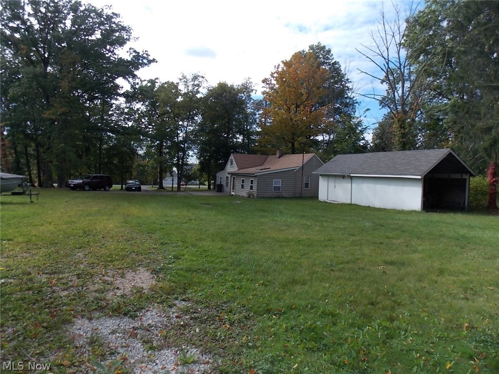 J H Mccall Incs Bedford Hlnd - Residential