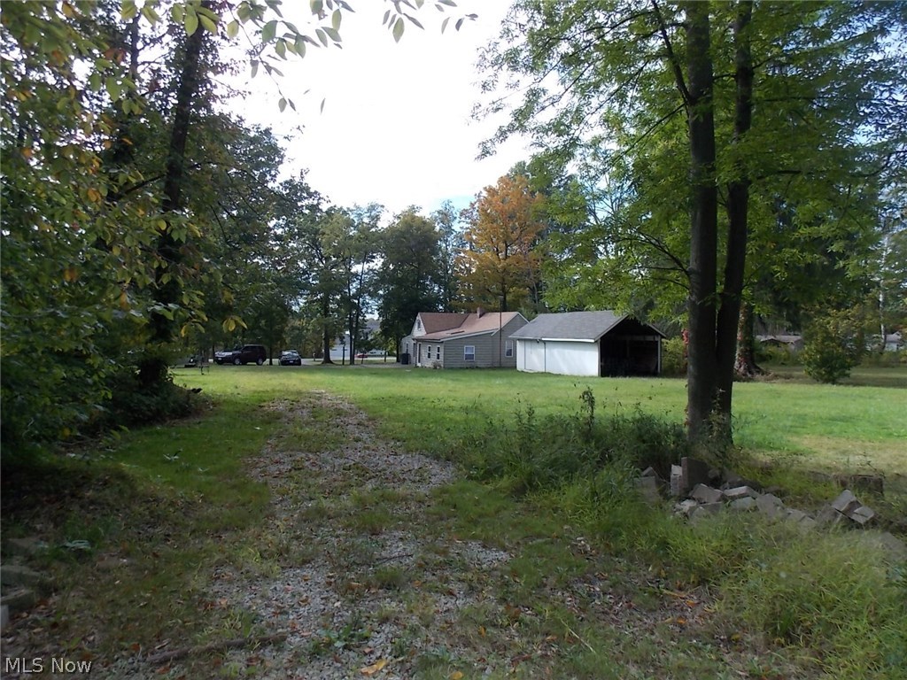 J H Mccall Incs Bedford Hlnd - Residential