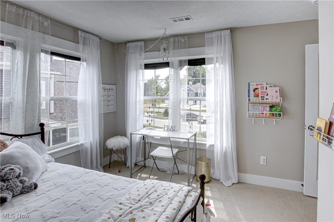 Port Side Condos Ph 1 - Residential