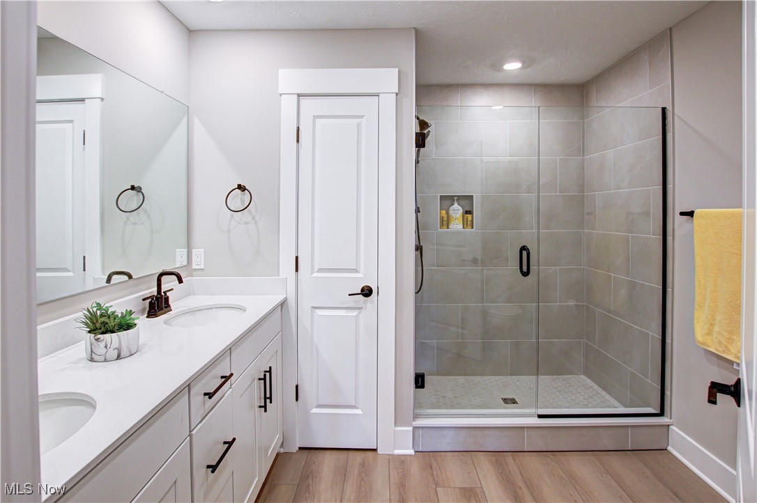 Port Side Condos Ph 1 - Residential