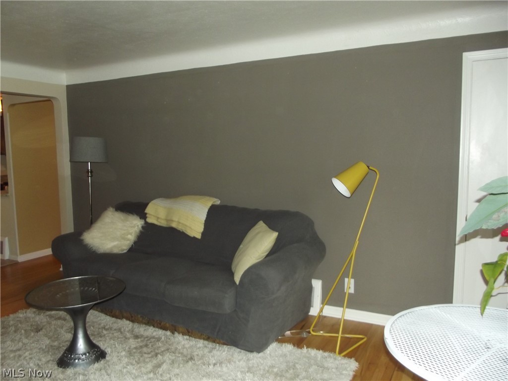 Sunshine Realty Inc 01 - Residential Lease