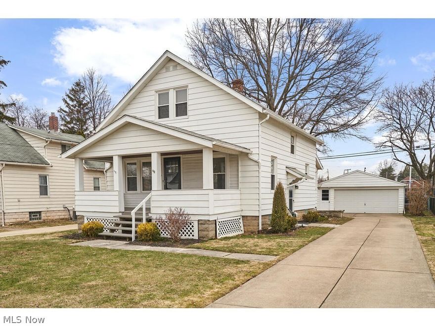 Welcome to this move-in ready Cape/Colonial. The first floor includes hardwood floors throughout the living room and formal dining area. Kitchen offers all stainless appliances, granite counters and a breakfast nook. Upstairs features 3 bedrooms w/very large closets and a full updated bath. Laundry is located on the lower level. 2.5-car garage with newer roof (2015). Other updates include newer carpet, windows and all glass block (2015), all electrical updated (2015). This could be the one. Call today.