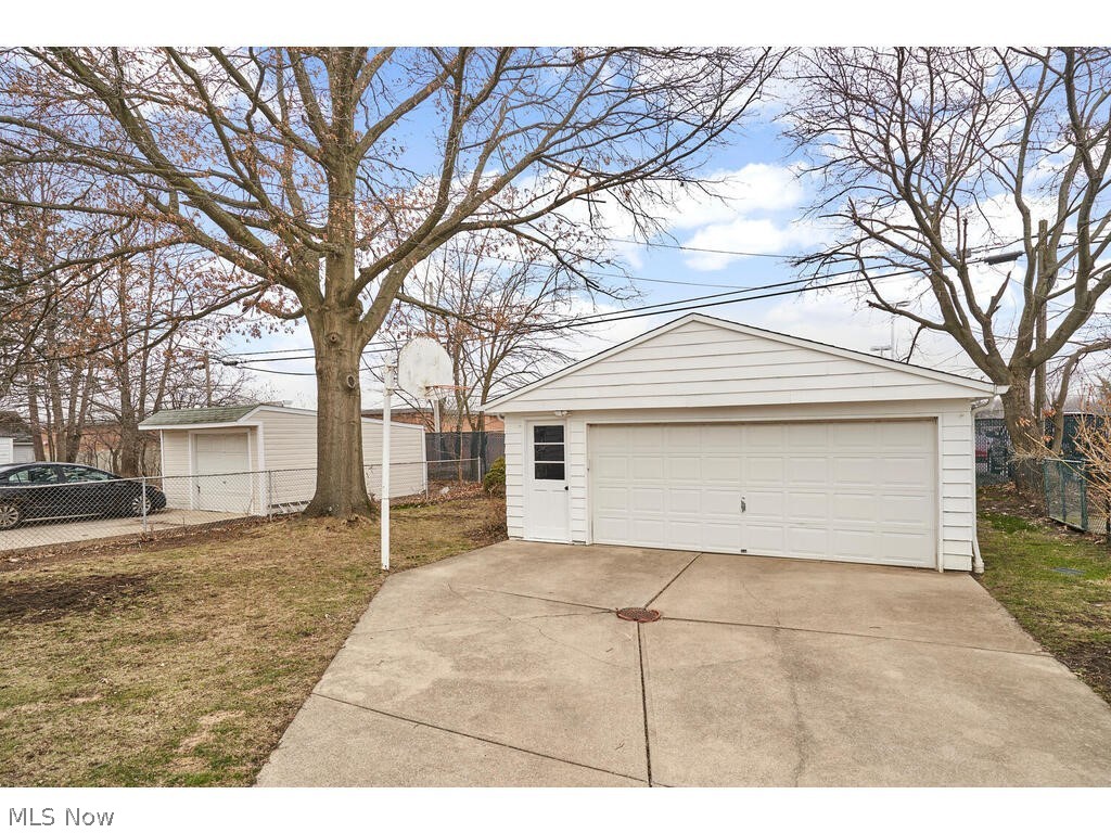 Walter H Tellings Oakmont Sub - Residential