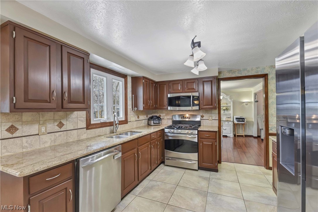 Hunting Mdws 09 - Residential