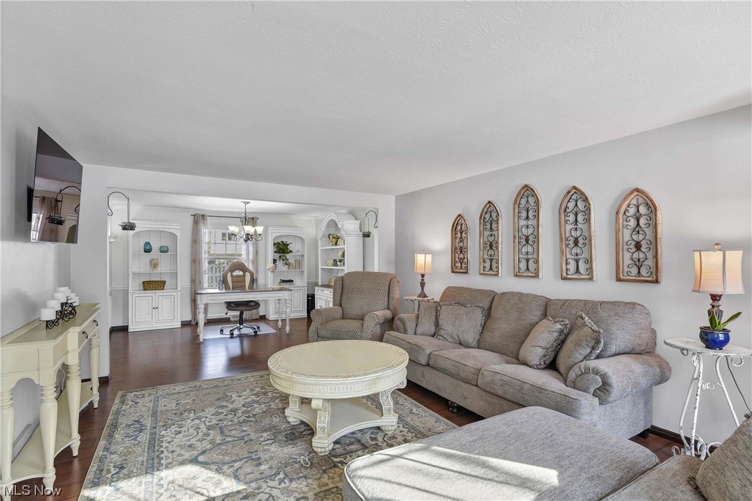 Hunting Mdws 09 - Residential