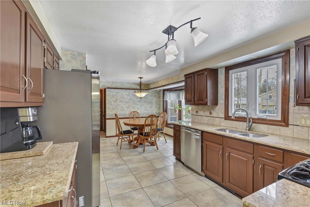 Hunting Mdws 09 - Residential