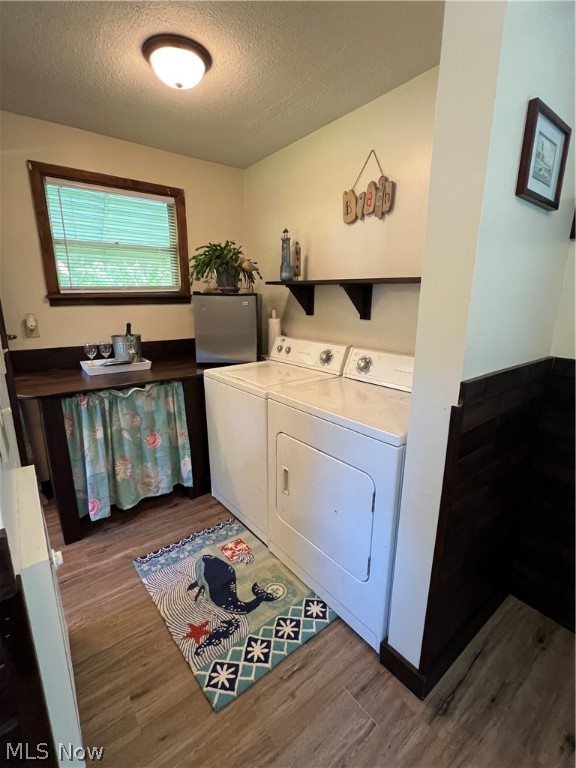 d-202 E Gen On Lake - Residential