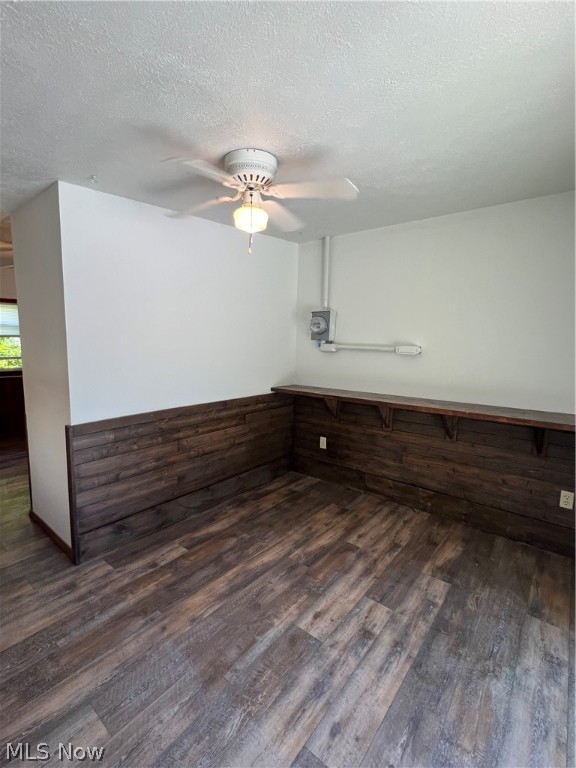 d-202 E Gen On Lake - Residential