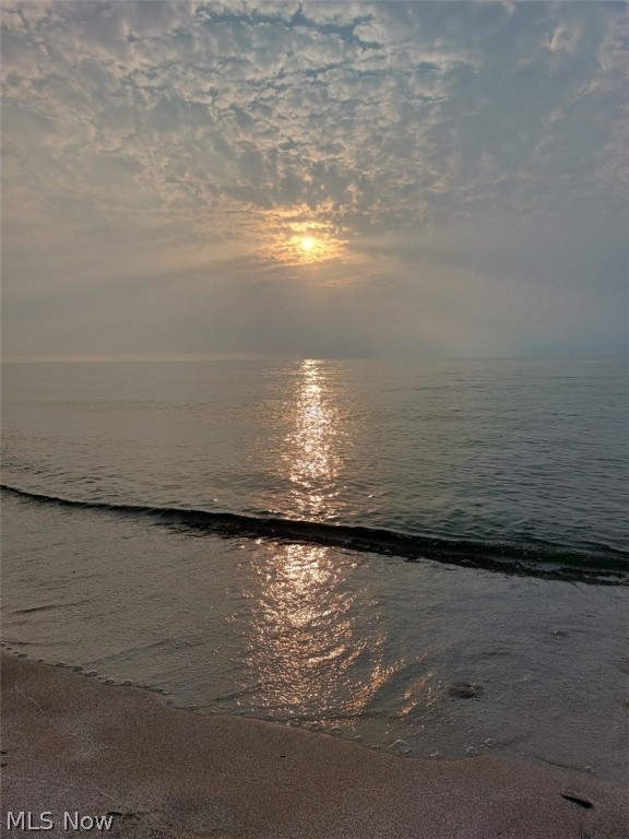 d-202 E Gen On Lake - Residential