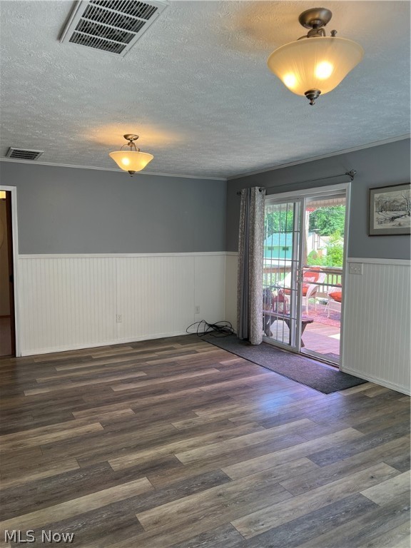 d-202 E Gen On Lake - Residential