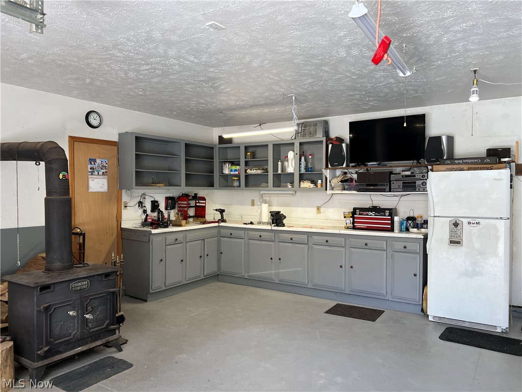 d-202 E Gen On Lake - Residential