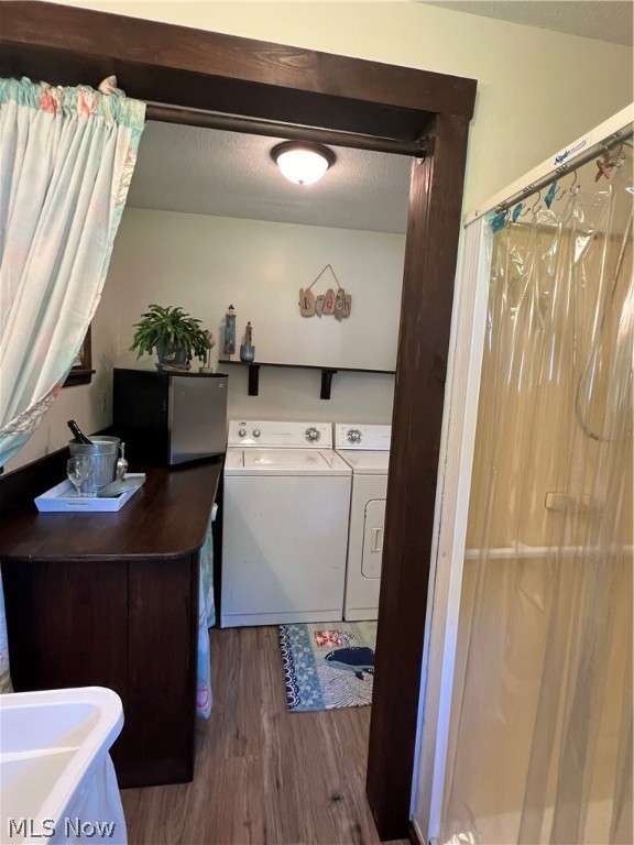 d-202 E Gen On Lake - Residential