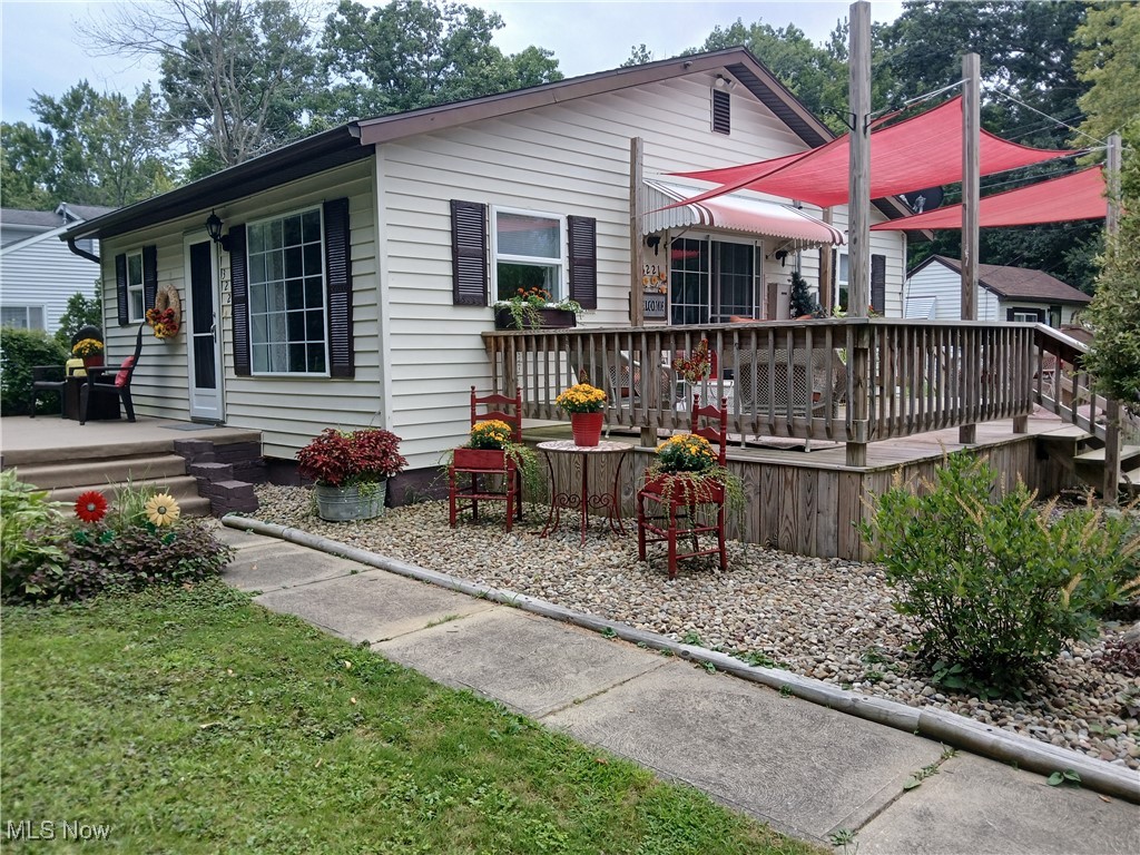 d-202 E Gen On Lake - Residential