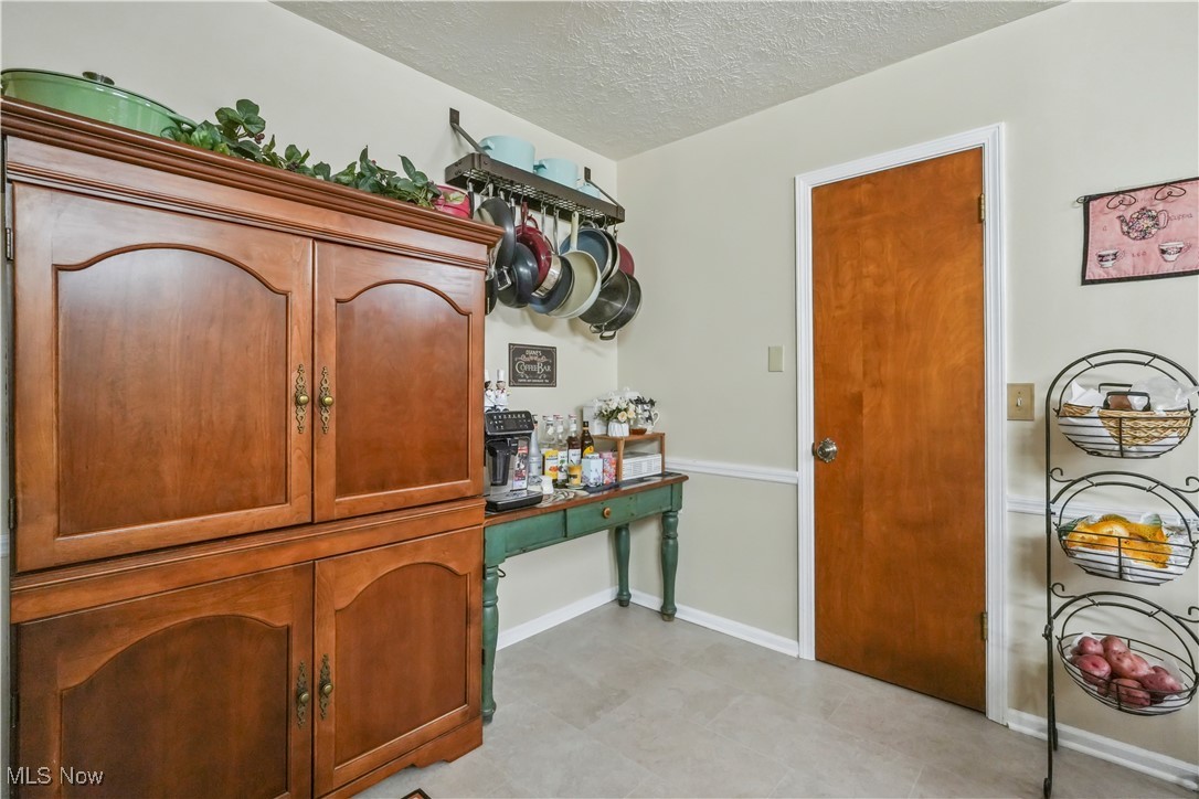 1235 Canteberry Lane, Mansfield, Ohio image 10