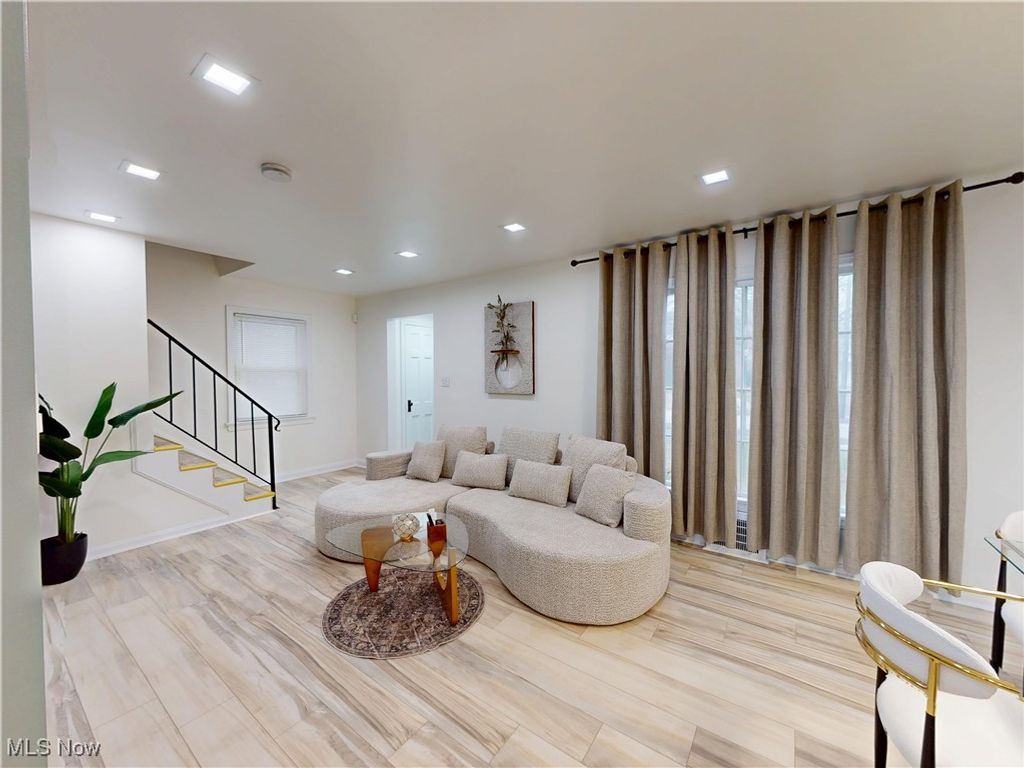 Photo of 3513 Boynton Road, Cleveland Heights, OH 44121 (MLS # 5180006)