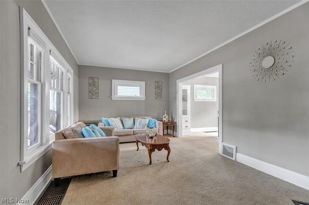 Photo of 4458 W 48th Street, Cleveland, OH 44144 (MLS # 5216971)