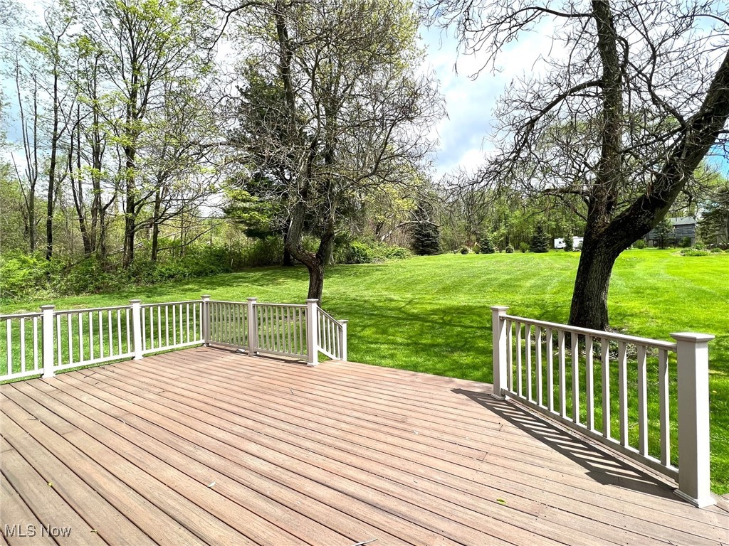 11075 Auburn Road, Chardon, Ohio image 4