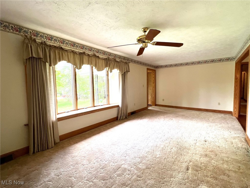 11075 Auburn Road, Chardon, Ohio image 12