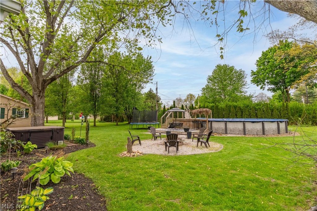 Photo of 1331 Buena Vista Street NE, Canton, OH 44714 (MLS # 5205016)