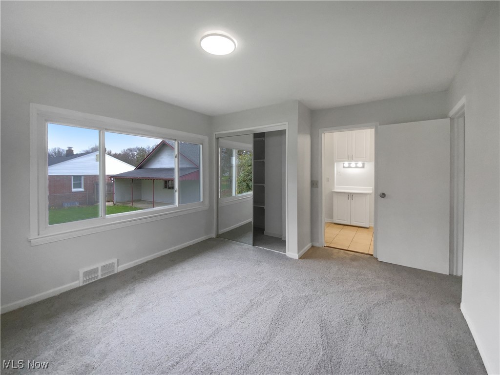 1231 Treasch Drive, Cuyahoga Falls, Ohio image 5