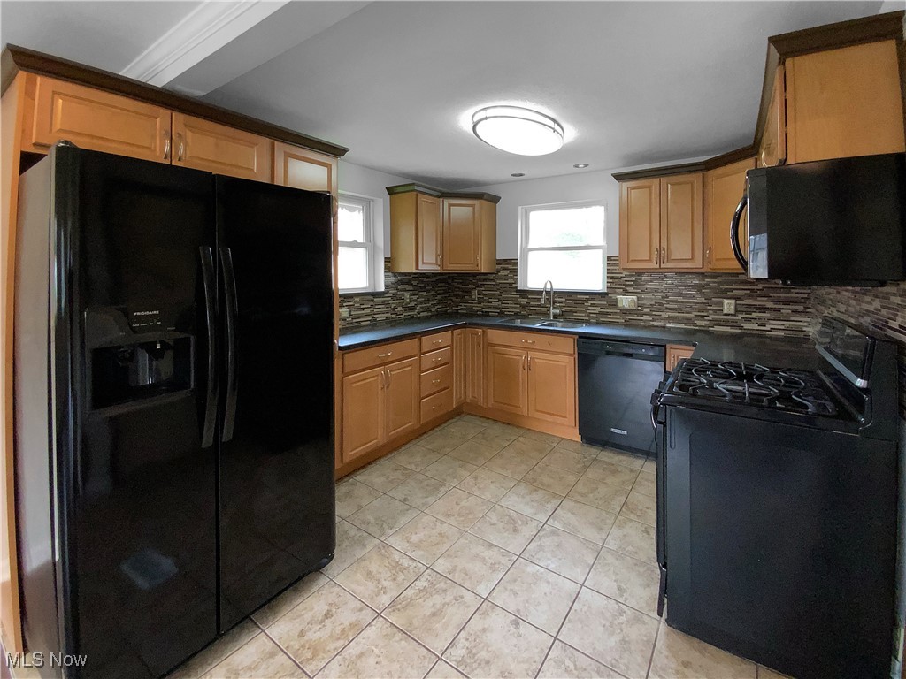 1231 Treasch Drive, Cuyahoga Falls, Ohio image 6