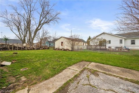 Tiny photo for 214 Linden Street, Port Clinton, OH 43452 (MLS # 5197938)