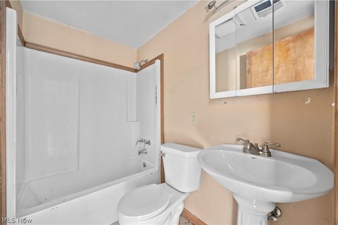 Tiny photo for 214 Linden Street, Port Clinton, OH 43452 (MLS # 5197938)