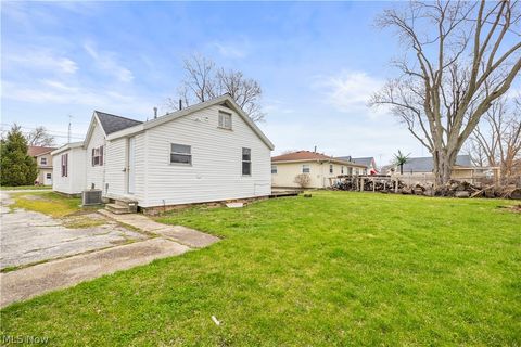 Tiny photo for 214 Linden Street, Port Clinton, OH 43452 (MLS # 5197938)