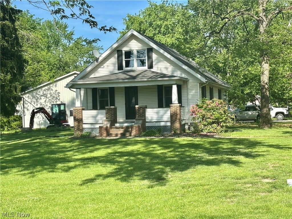 Photo of 422 N Center Street, LaGrange, OH 44050 (MLS # 5212439)