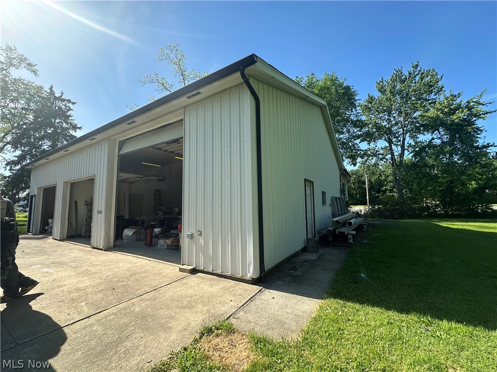 422 N Center Street