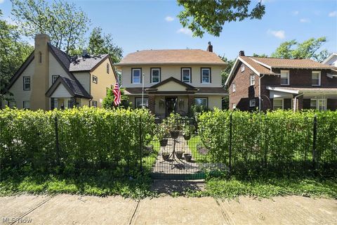 Homes For Sale - 1066 Nela View Road<br/> Cuyahoga County, Cleveland Heights, OH 44112