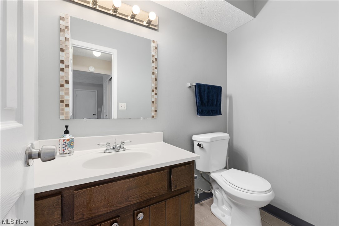 Kings Court Condo - Residential