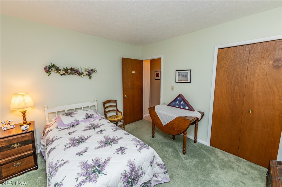 Meadow Circle - Residential