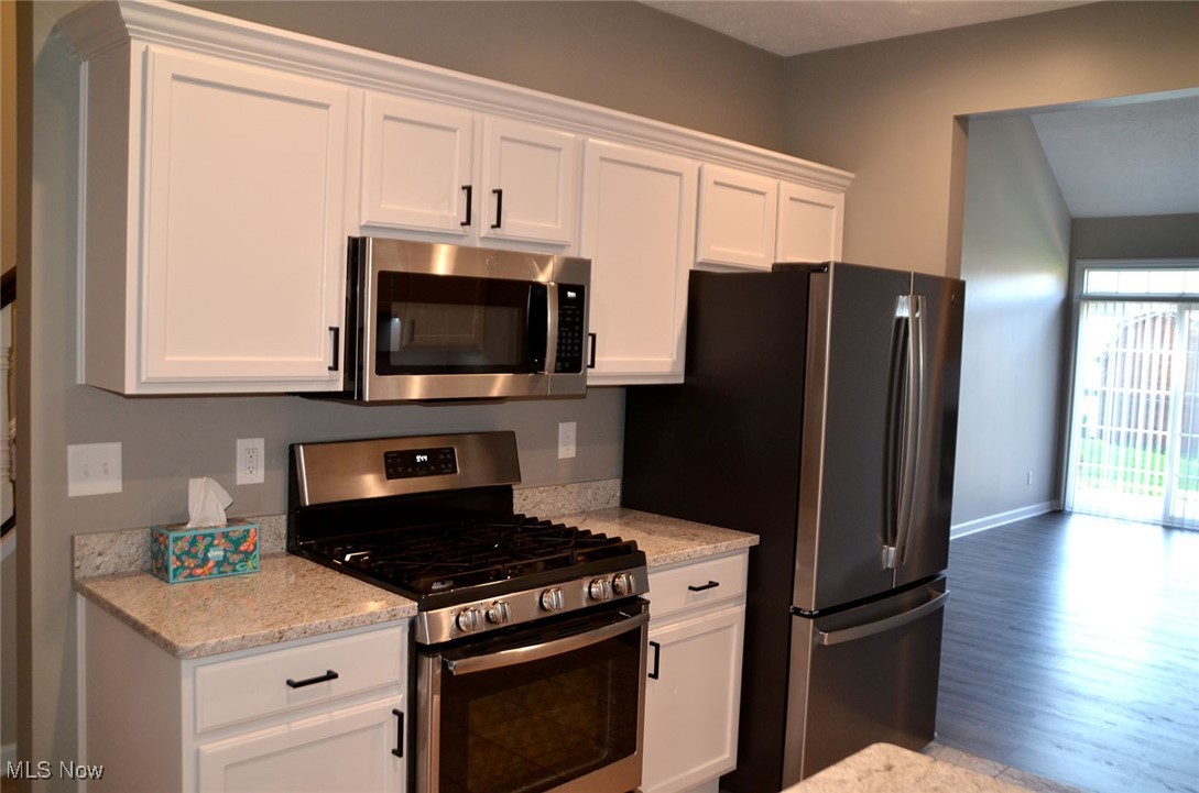 Charleston Place R-2 Developme - Residential Lease