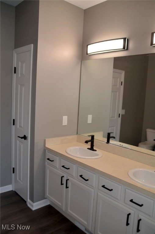 Charleston Place R-2 Developme - Residential Lease