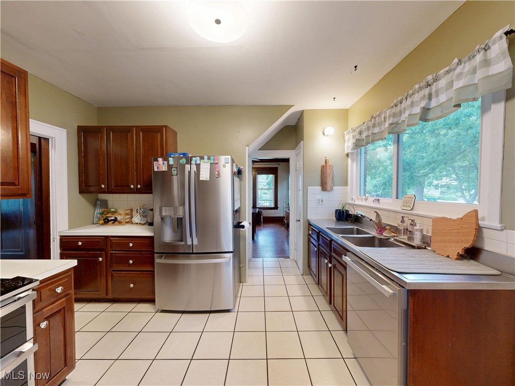 8471 Nowlen Street, Mentor, Ohio image 16