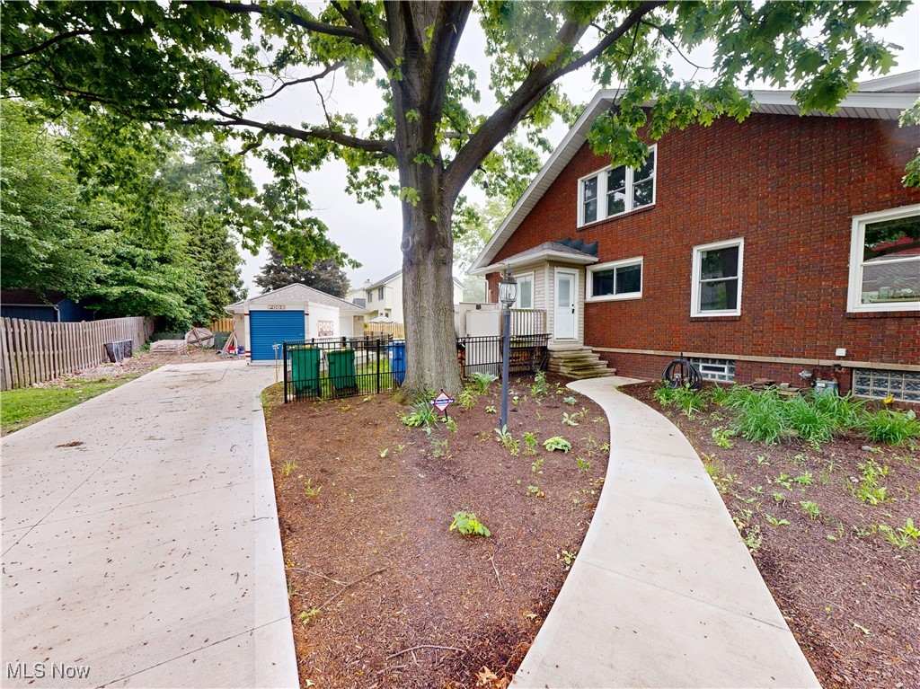 8471 Nowlen Street, Mentor, Ohio image 34