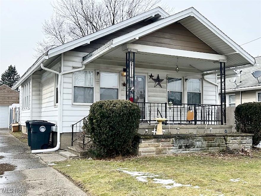 3-Bedroom Ranch Home. Live Auction with Online Bidding Available. ABSOLUTE AUCTION all sells to the highest bidder on location. ONLINE BIDDING WILL BEGIN FRIDAY, MARCH 14, 2025, 12:00 PM and AUCTION LIVE ON-SITE BIDDING WILL BEGIN THURSDAY, MARCH 20, 2025, 12:30 PM. Real Estate: This ranch home built in 1918 boasts timeless character tucked between the Ellet/Goodyear Heights area. Offers 1,042 square feet of comfortable living space with 3 bedrooms and 1 full bathroom. Some updates include replacement windows, a hot water tank, HVAC, and roof is approximately 15 years old. The home is ready to live in and perfect for families or a safe investment opportunity. Main Floor: Spacious living room flowing into the dining room and kitchen. Three bedrooms and one full bathroom. Outdoor Features: Detached 2-car block garage. Paved driveway, fenced-in backyard, front porch. Updates: Electric panel, HVAC system, and roof. Updated replacement windows/glass block for energy efficiency. Optional first-floor laundry hookup. Public sewer and water. This property offers a fantastic opportunity to own a well-maintained and updated home in a convenient Akron location. With so many improvements already made, this is the perfect place to move right in and start enjoying! Bring your finishing cosmetic touches! Note: Bid online or live in person.