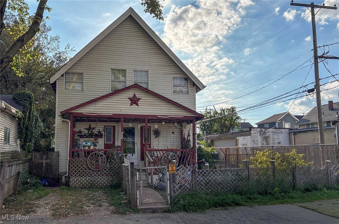 Great opportunity in the heart of Columbus, Ohio!
This livable 2-story home in Columbus offers a great opportunity to own a property with solid fundamentals and room to make it your own. Featuring a newer furnace, updated roof, and recently installed kitchen cabinets, many key updates are already in place.
The home sits on a fully fenced lot, providing privacy and space for pets, kids, or outdoor gatherings. Inside, the layout is functional and ready for your personal touch.