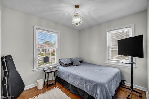 Tiny photo for 424 E 326th Street, Willowick, OH 44095 (MLS # 5216673)