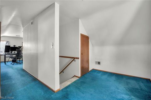 Tiny photo for 424 E 326th Street, Willowick, OH 44095 (MLS # 5216673)