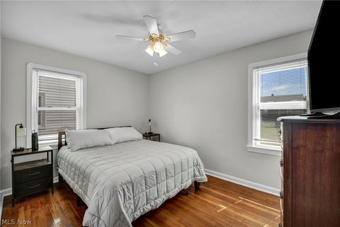 Tiny photo for 424 E 326th Street, Willowick, OH 44095 (MLS # 5216673)