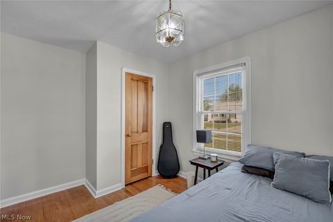 Tiny photo for 424 E 326th Street, Willowick, OH 44095 (MLS # 5216673)