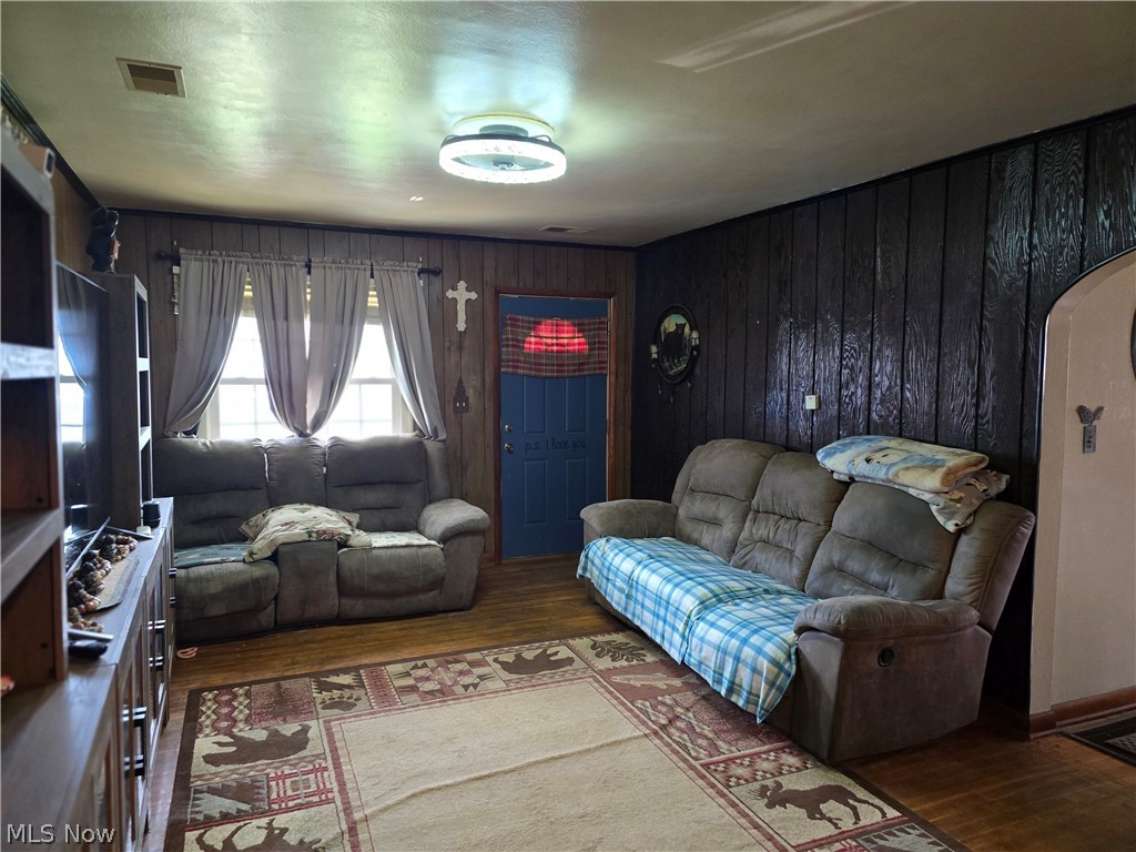 Edgelawn Adn - Residential